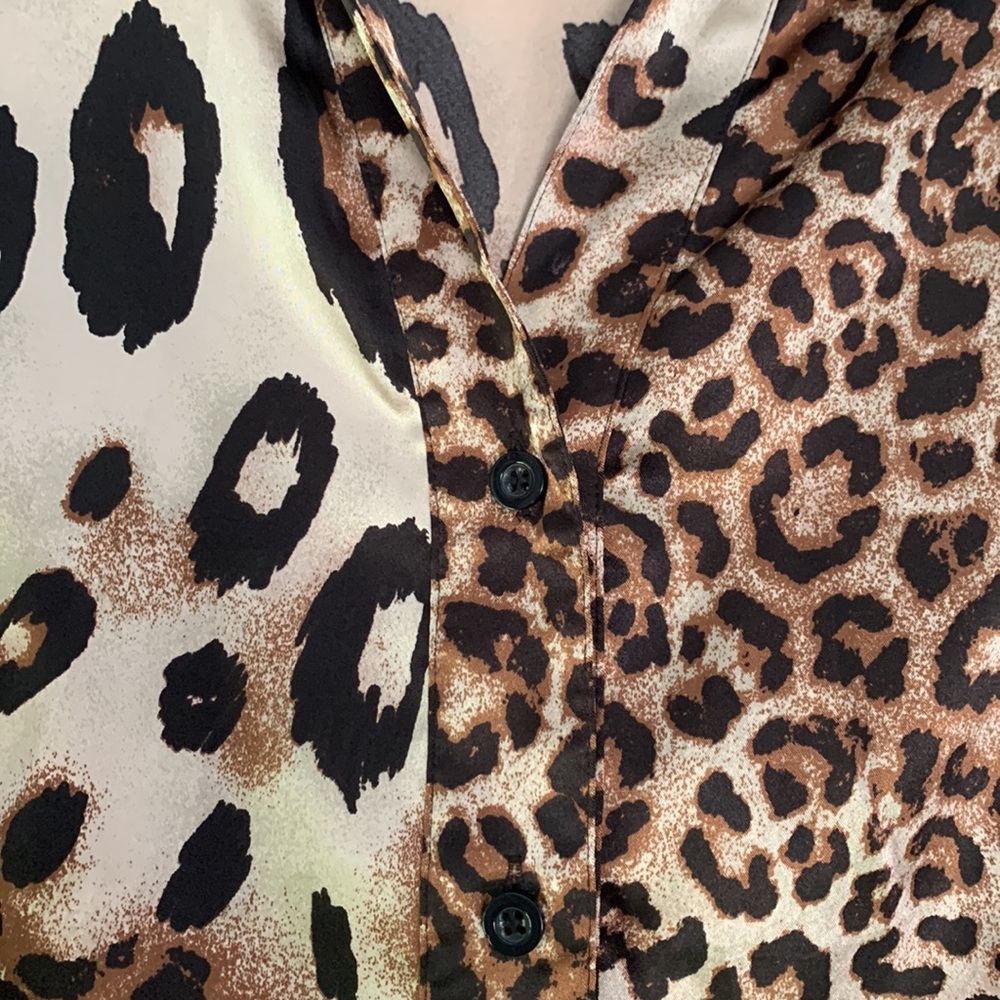 CHICO’s long sleeve silk leopard blouse - Picture 3 of 5